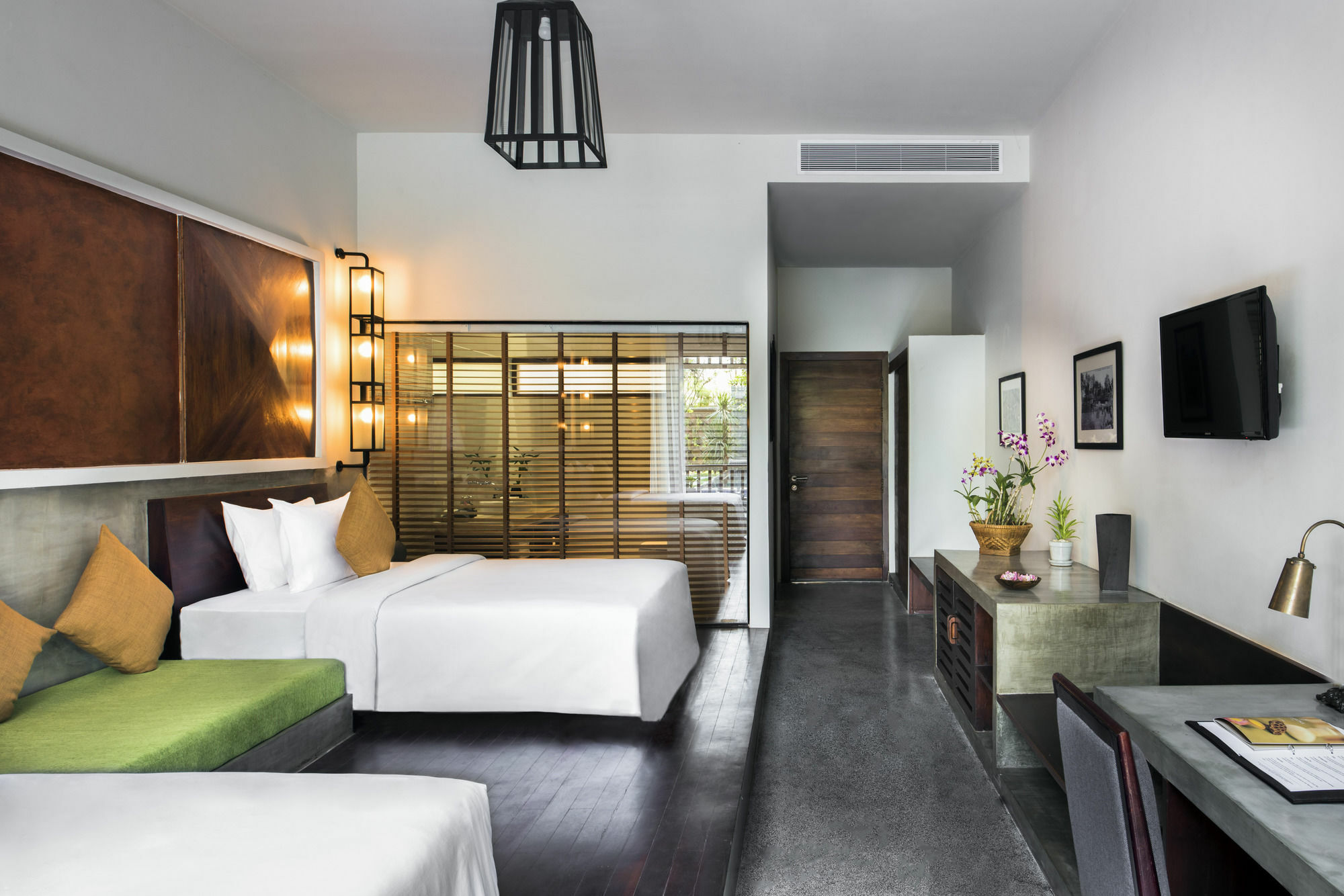 Hotel Chronicle & Siem Reap