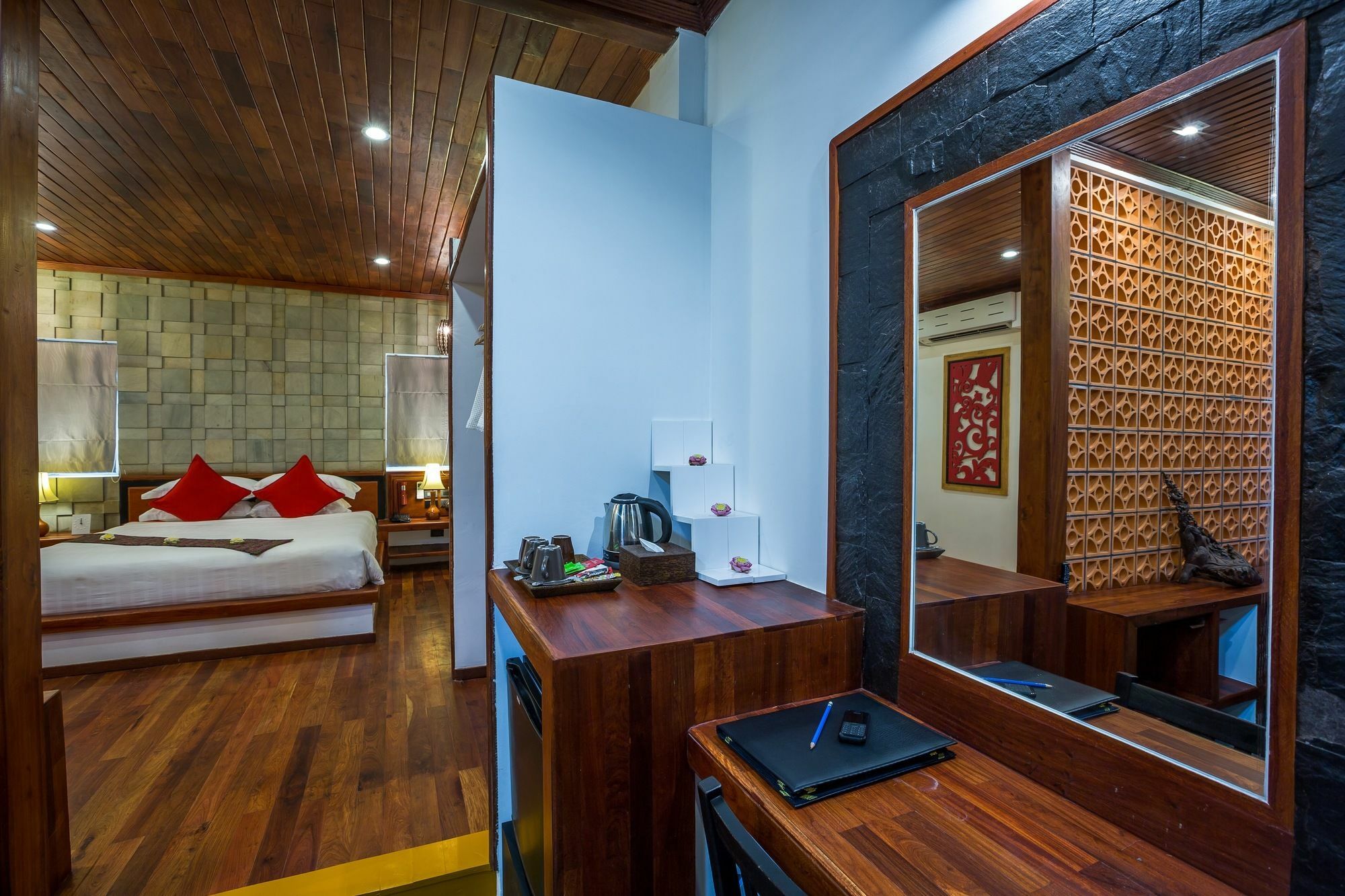 Damnak Retreat Hotel