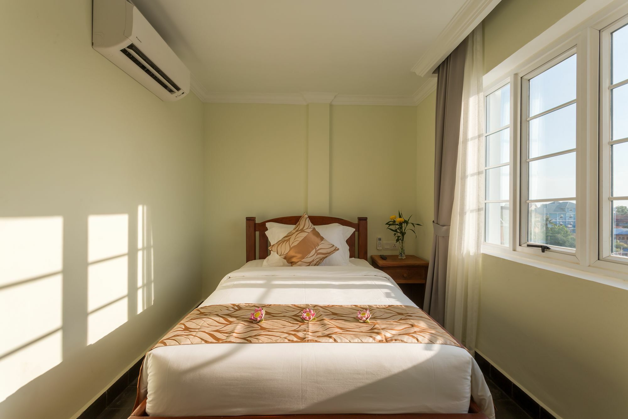 Grand Bayon Hotel 4*