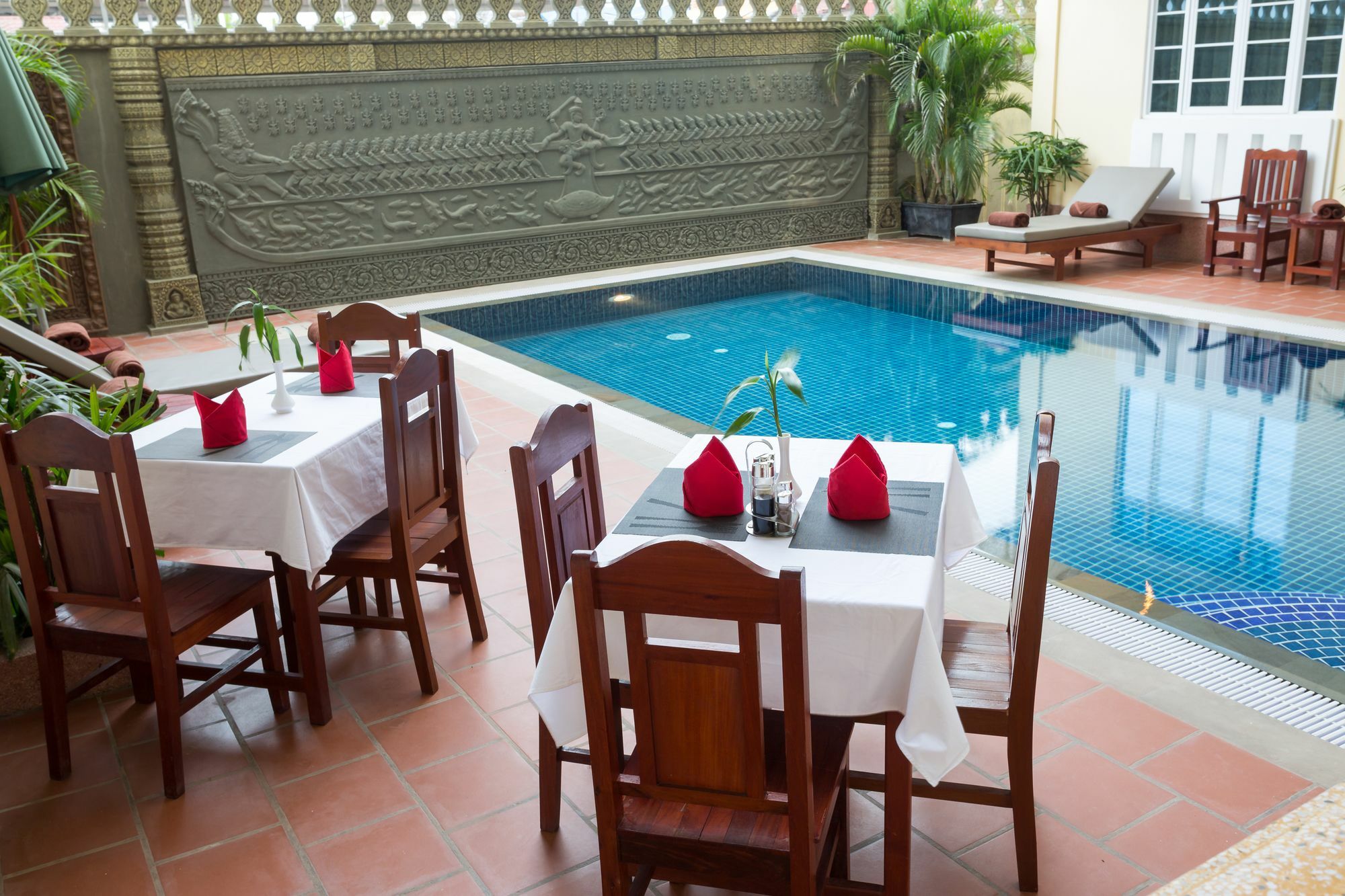 Grand Bayon Hotel 4*