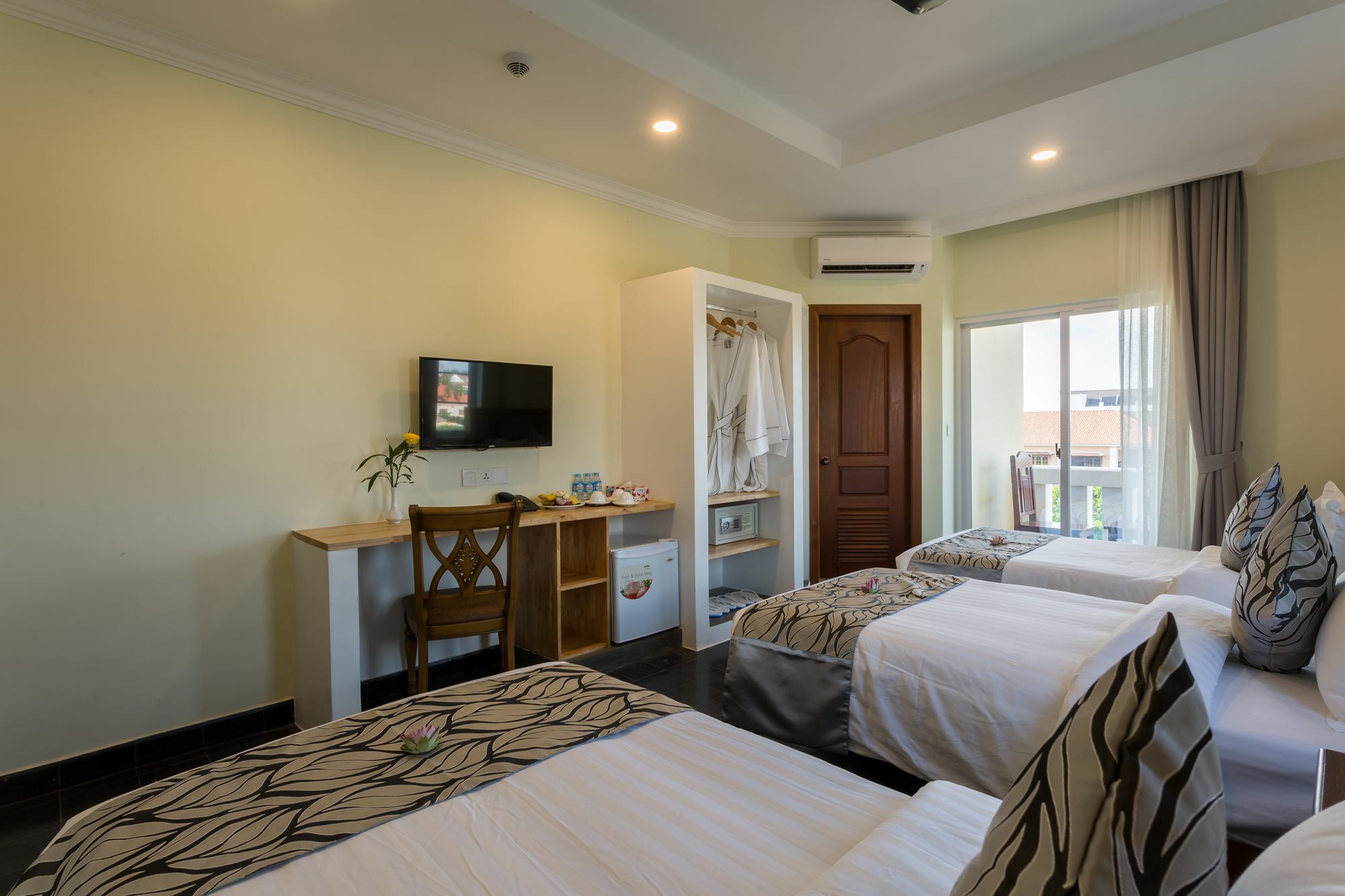 Grand Bayon Hotel