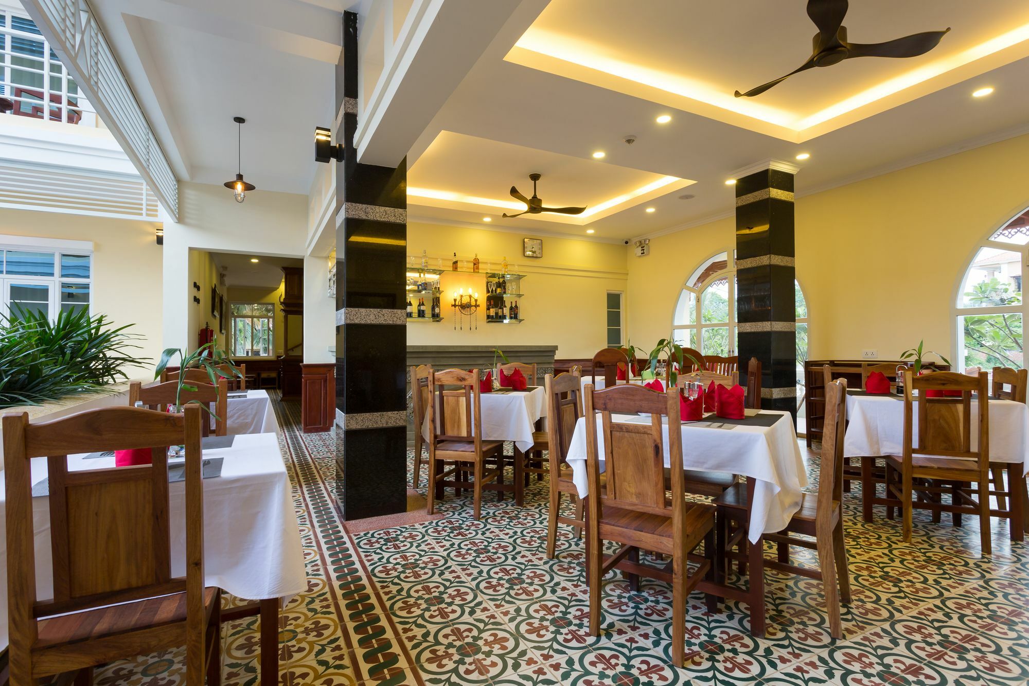 Grand Bayon Hotel