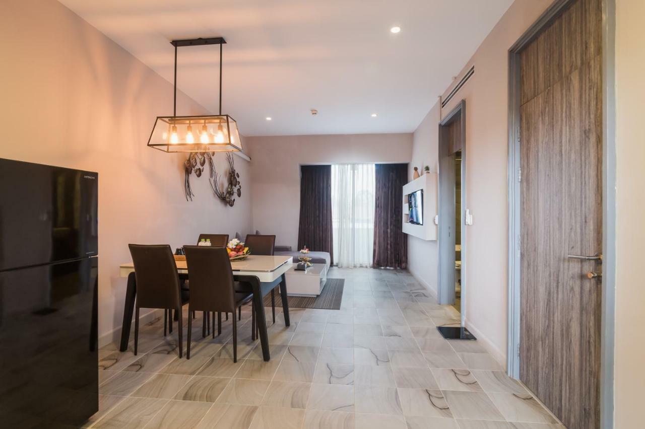Damrei & 5* Siem Reap