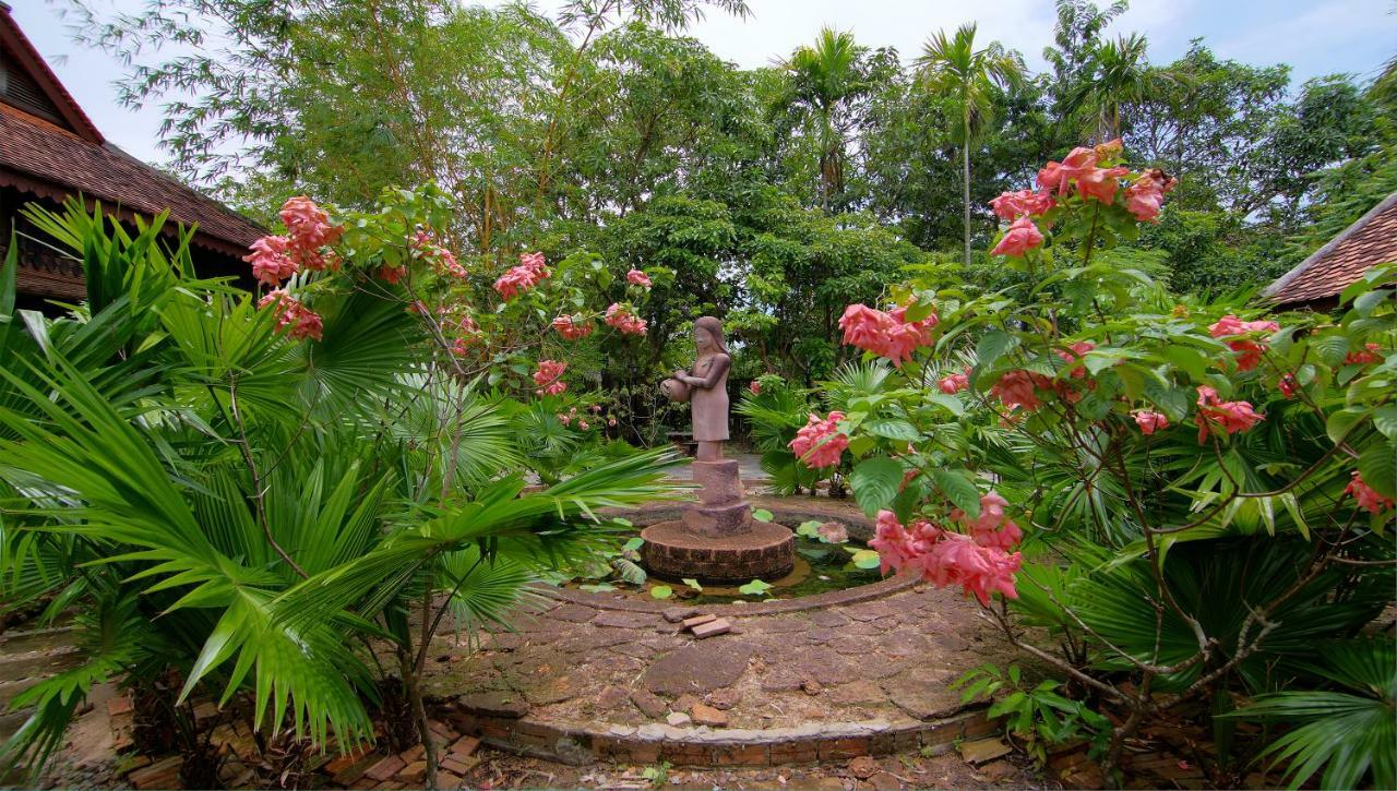 Palm Village & Siem Reap