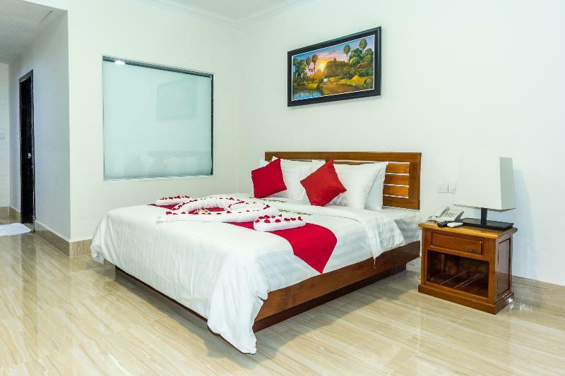 Dinata Angkor Boutique