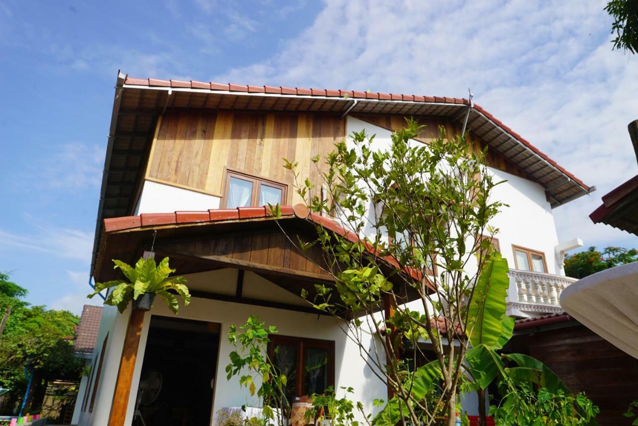 Angkor Dino Bed & Breakfast