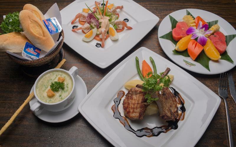 Angkor Hotel 4*