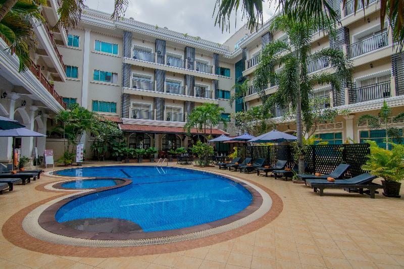 Hotel Angkor 4*