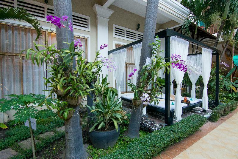 Angkor Hotel