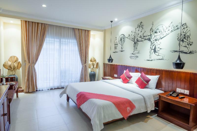 Hotel Angkor 4*