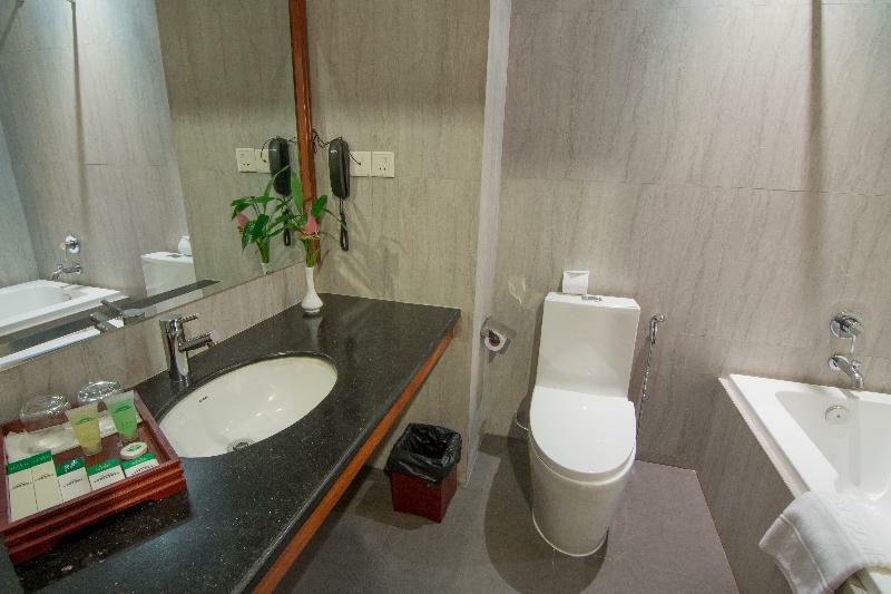 Angkor Hotel 4*