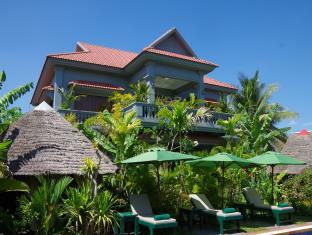 3 Monkeys - Gay Hotel 4*