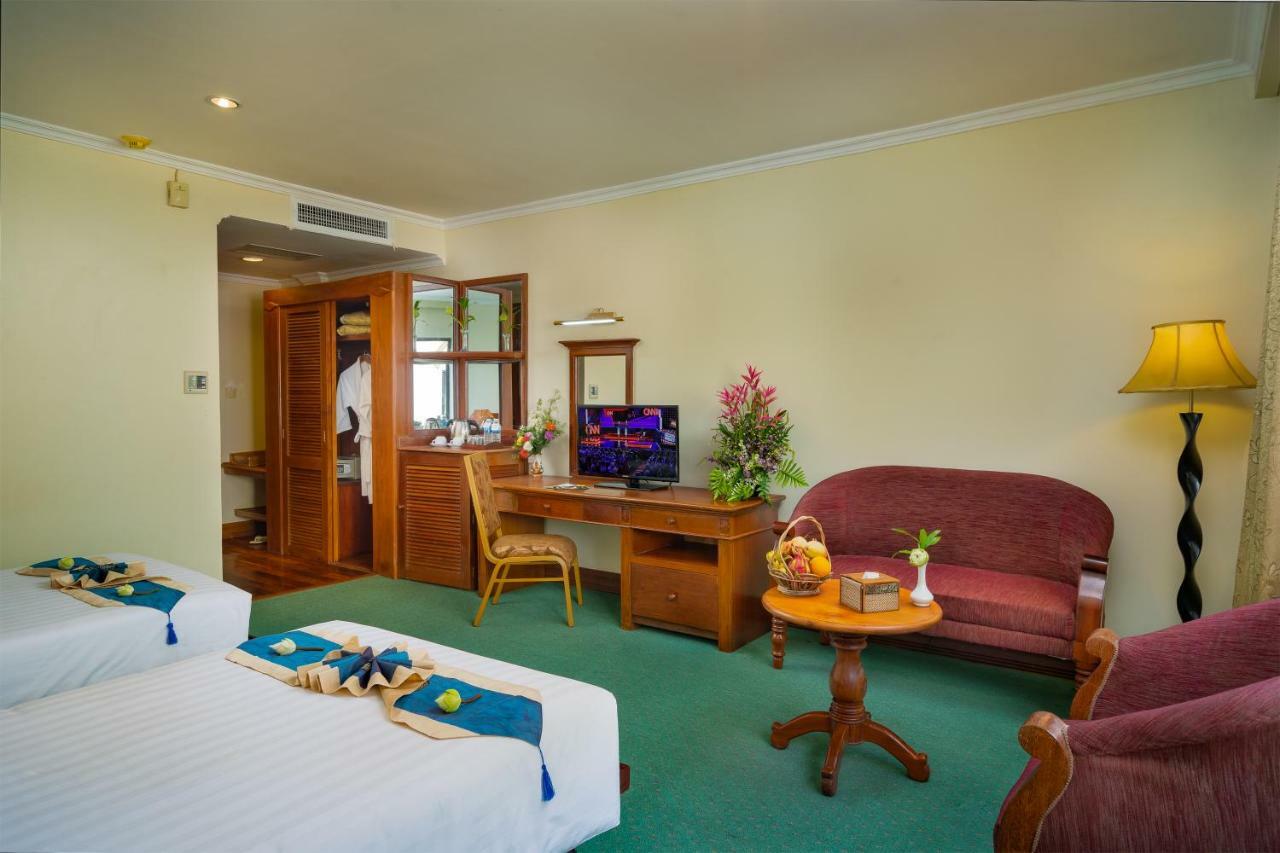 Hotel Dragon Royal Angkor