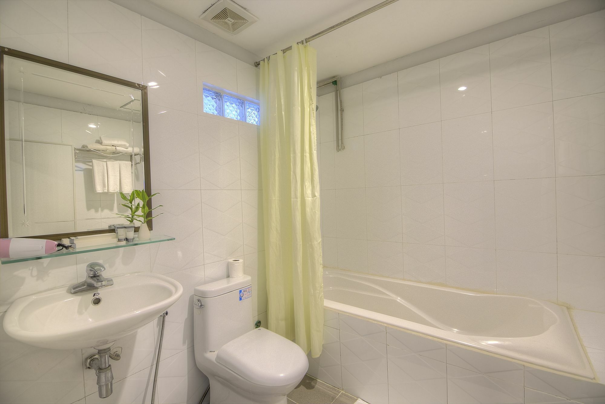 Hotel Amra Angkor Siem Reap