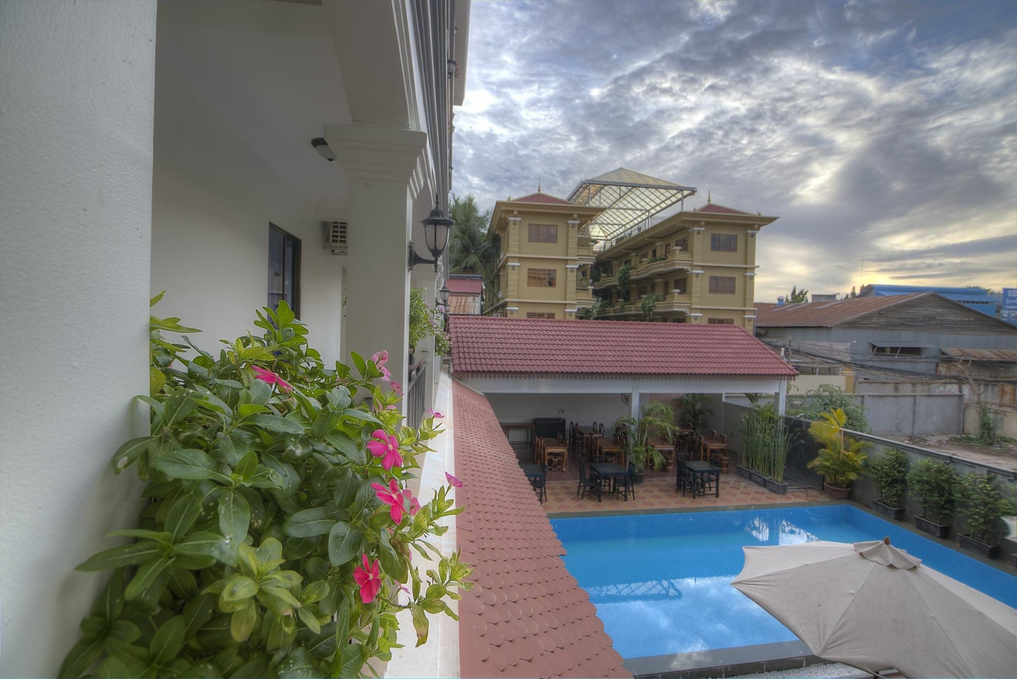 Hotel Amra Angkor 3*