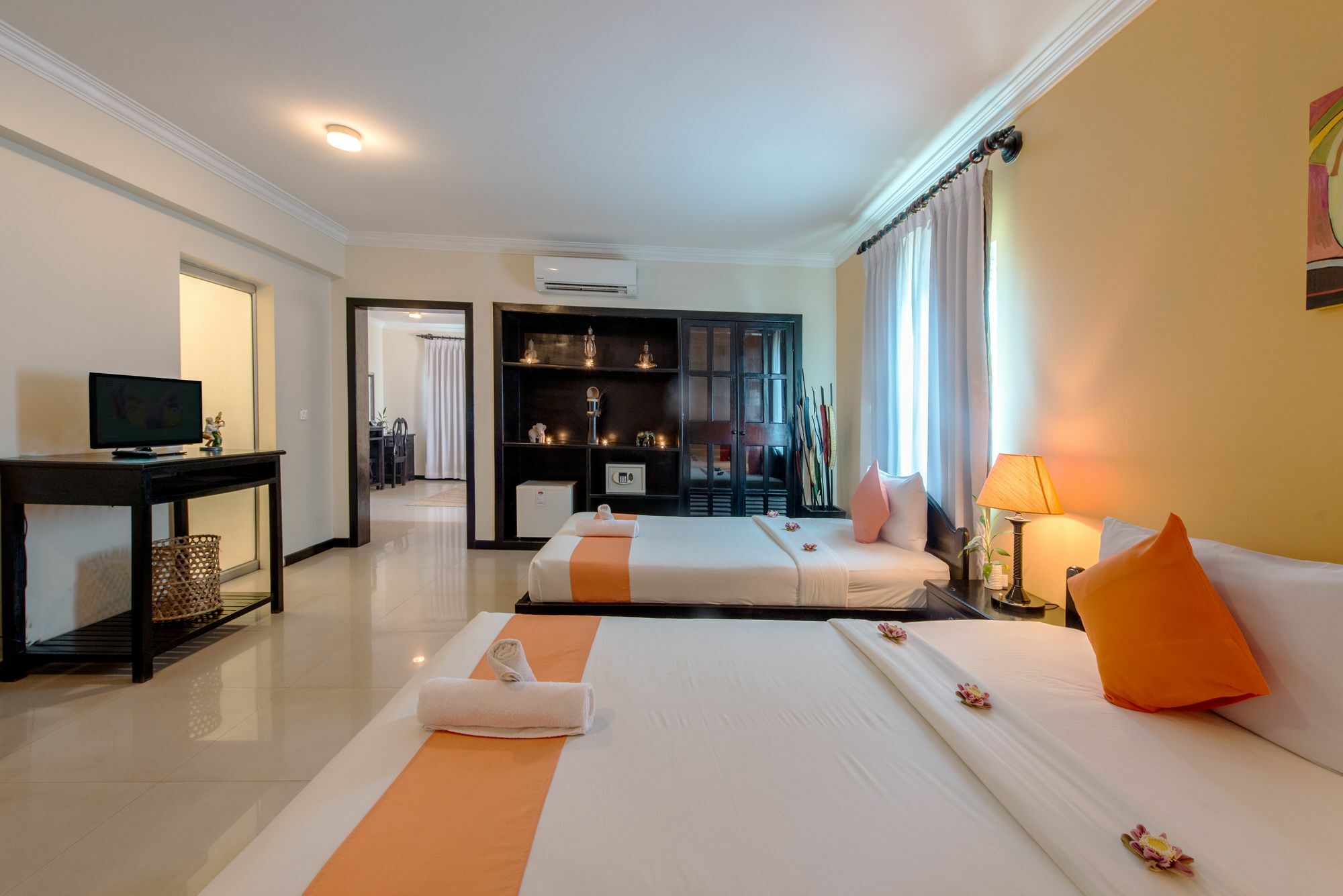 Jk Resident Hotel 4*