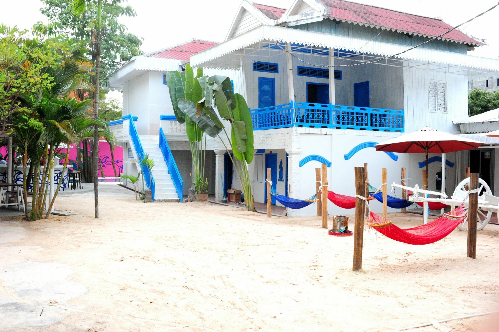 Hotel Kafu & Pool 2*