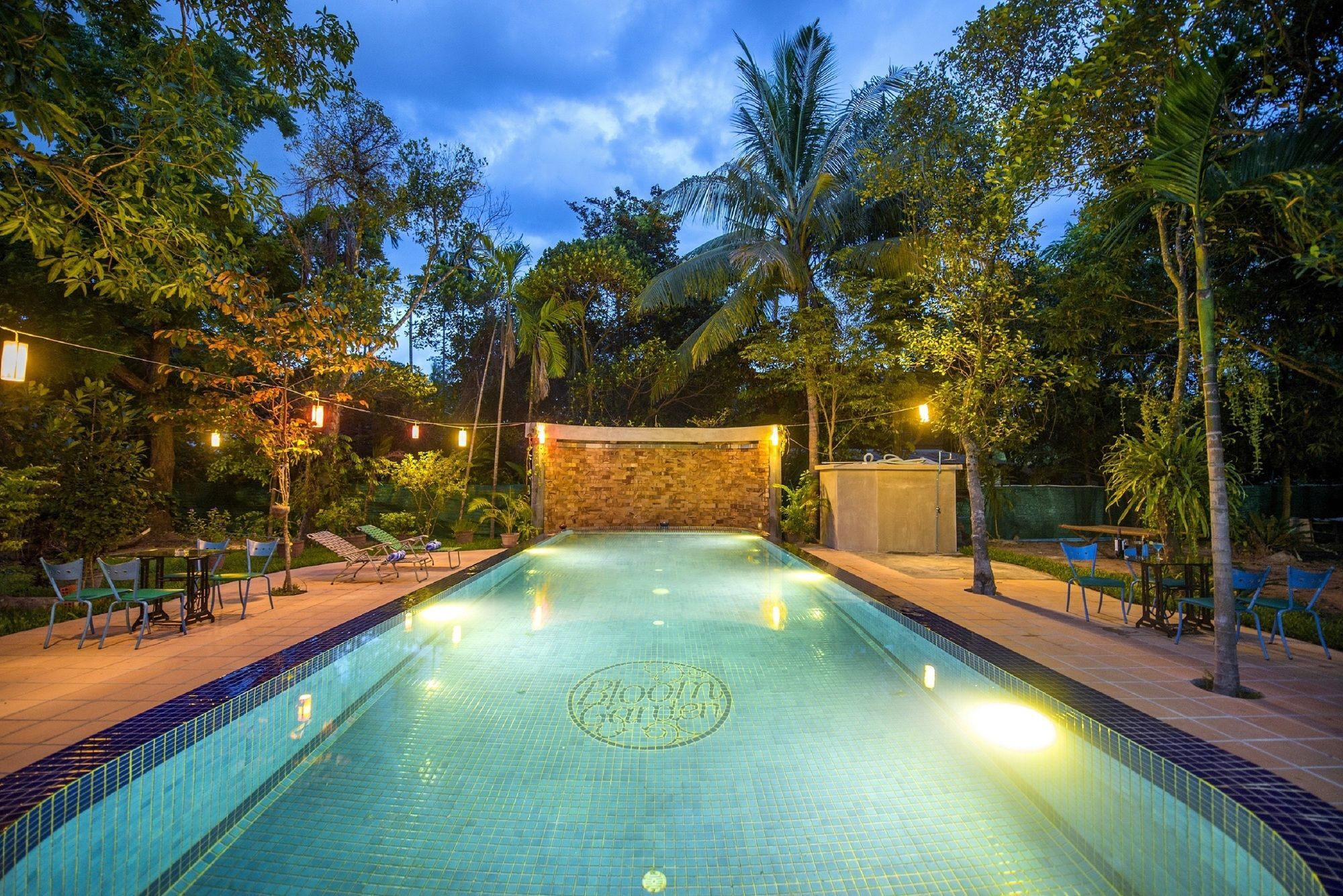Bloom Garden Hotel
