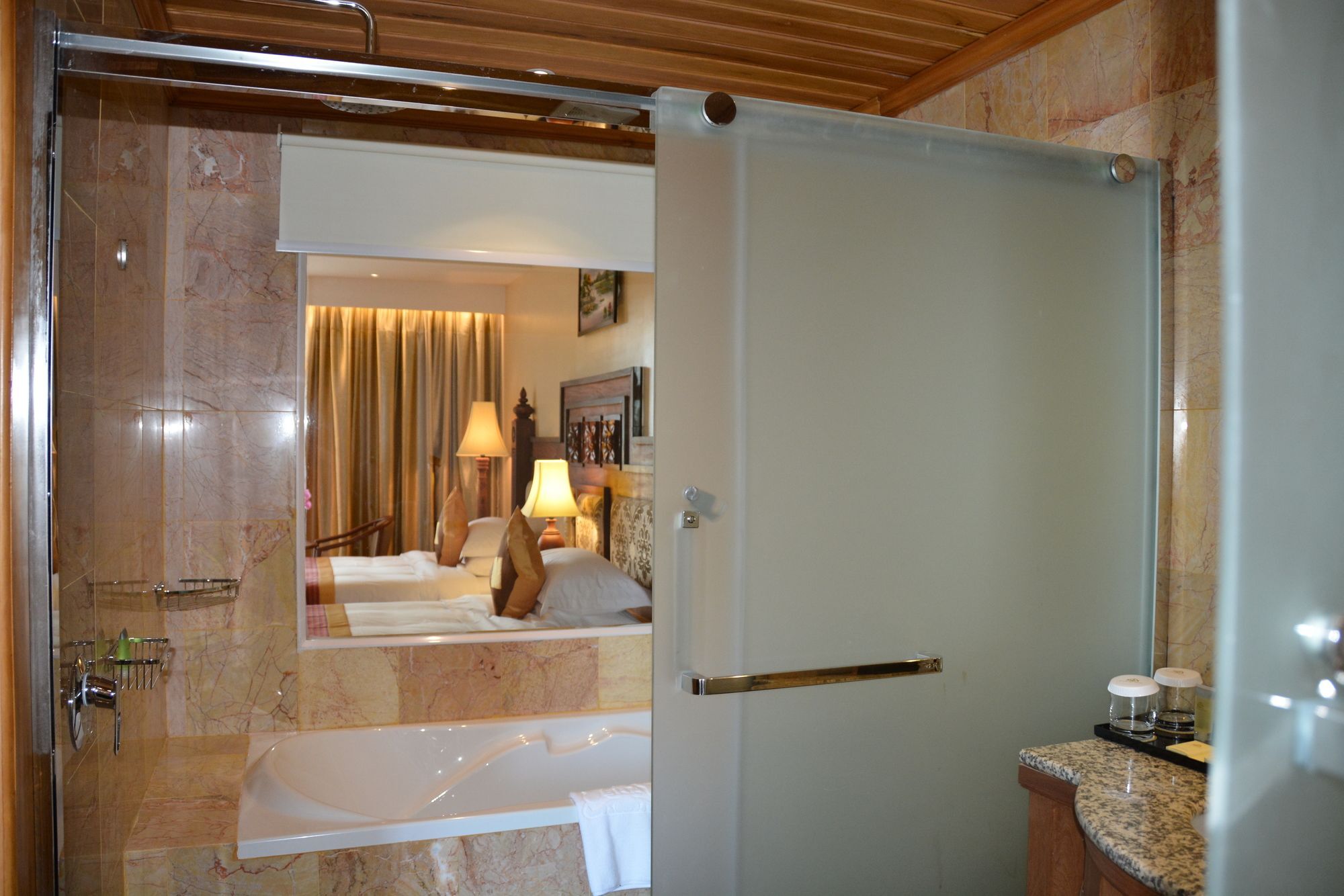 Bayon Era Hotel 4*