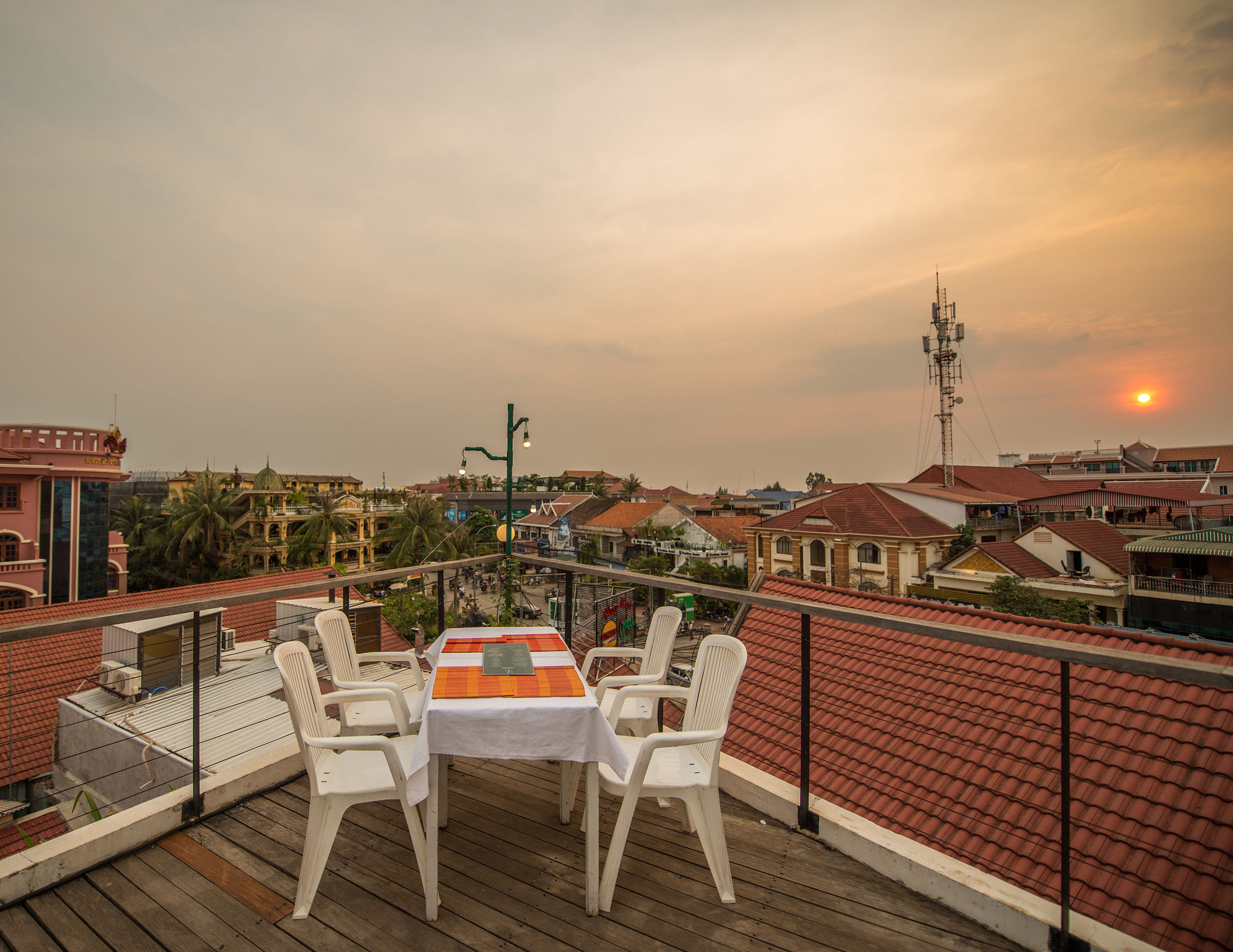 Hotel Phally's 3*