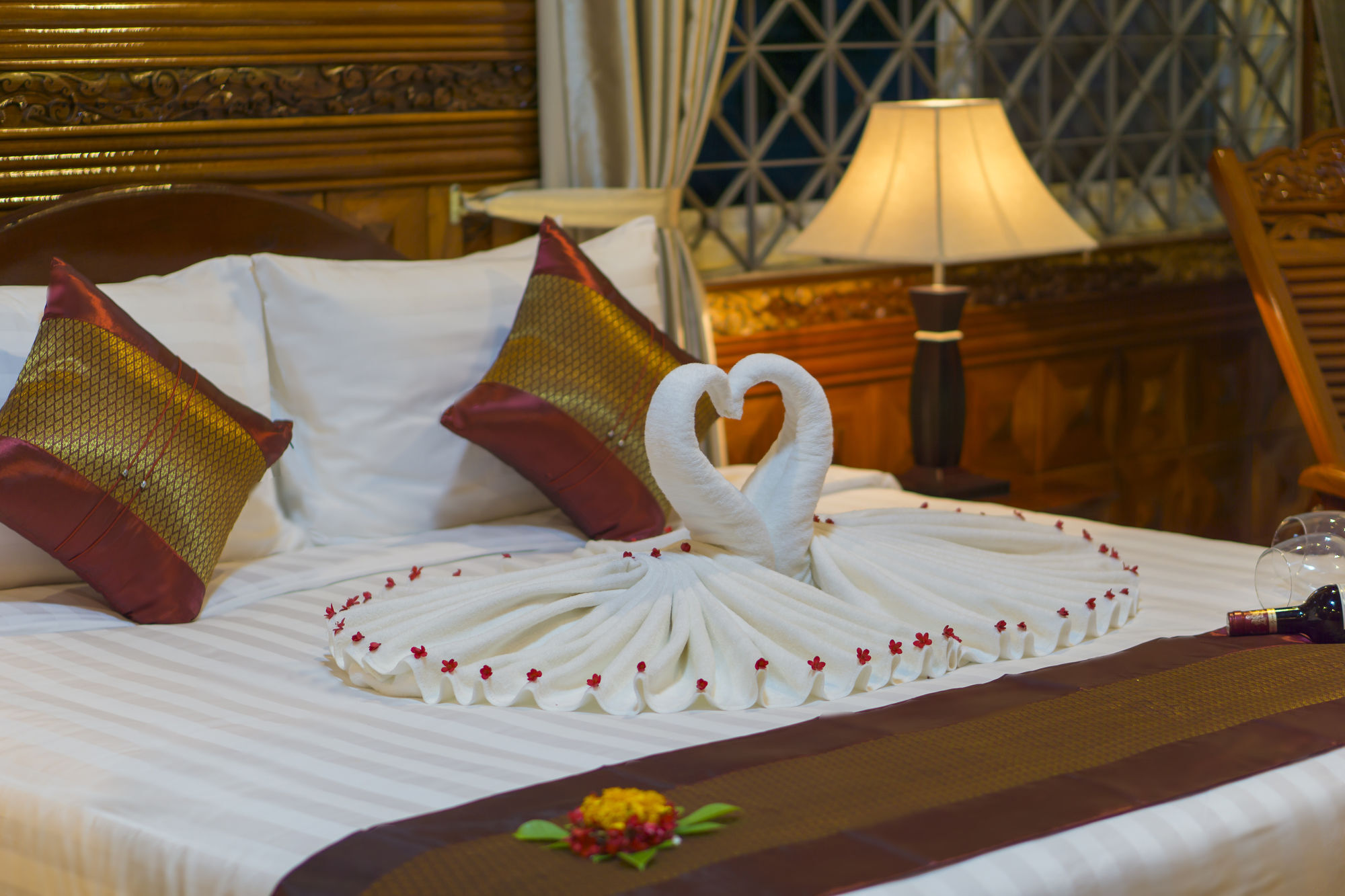 Angkor Magic Tree 4*