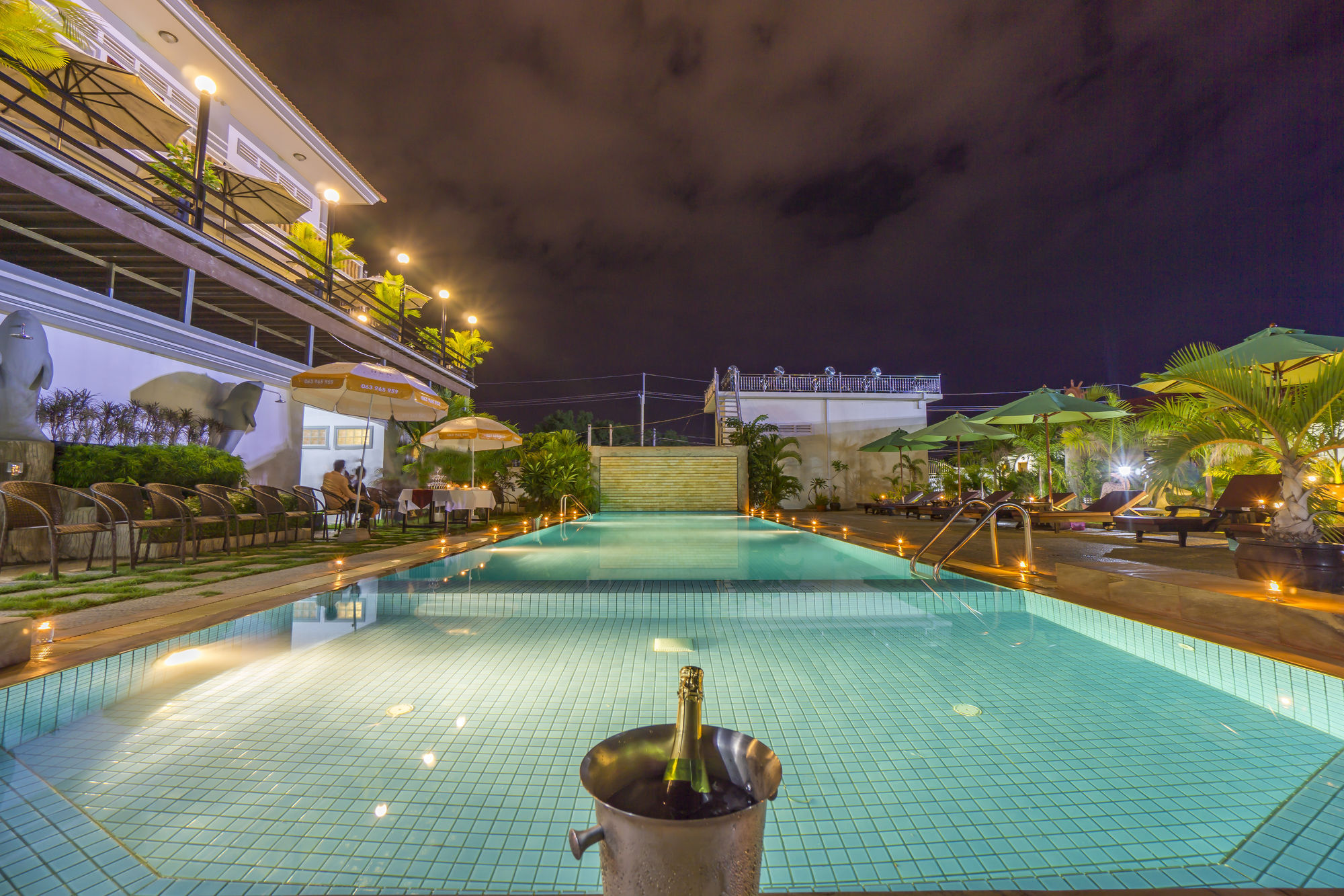 Hotel Angkor Magic Tree
