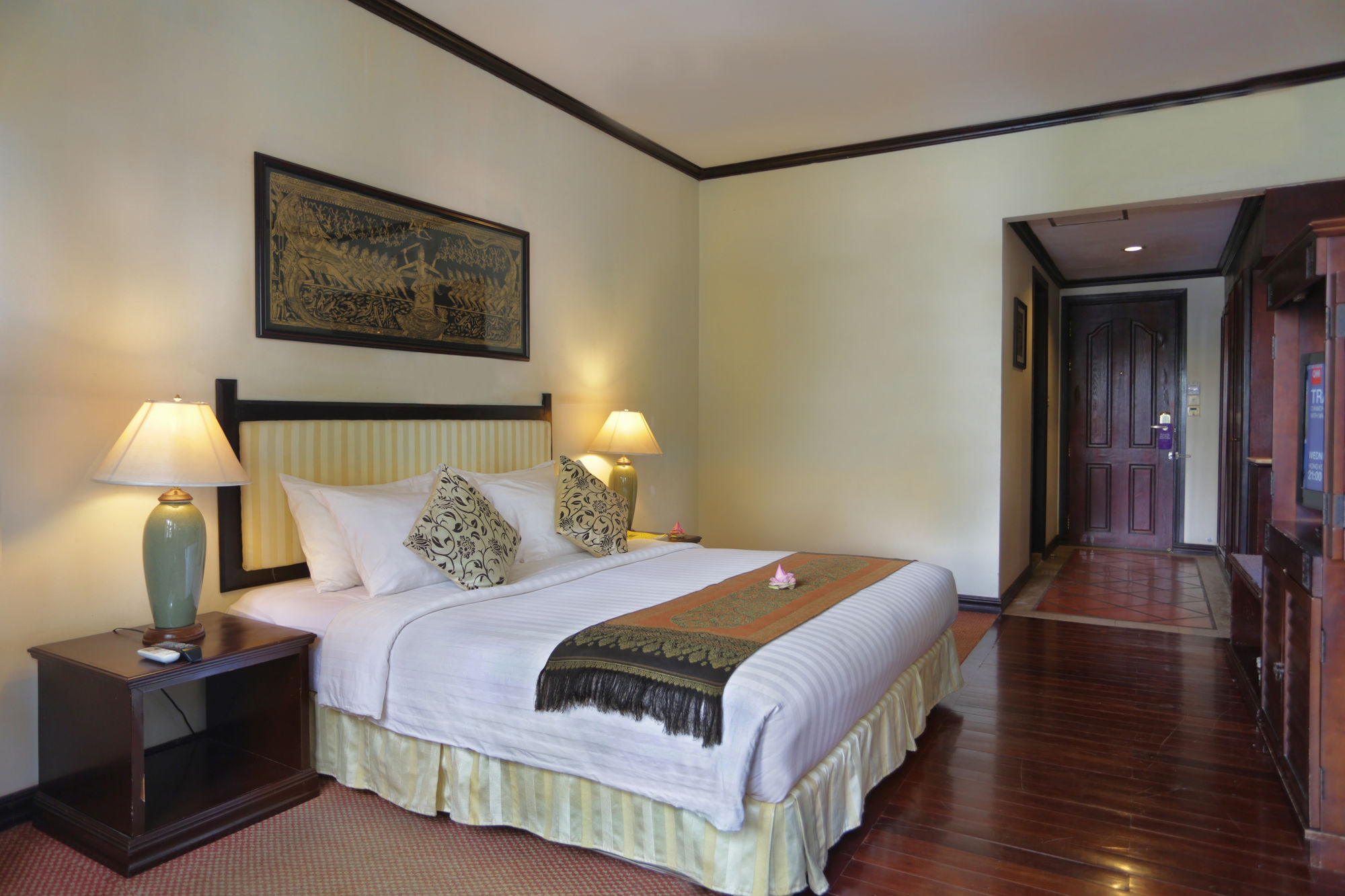 Grand Sunset Angkor