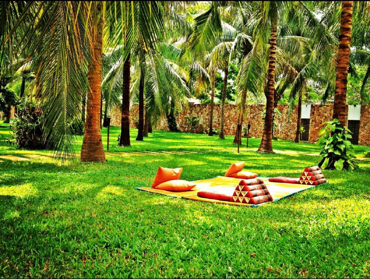 Resort Lotus Blanc