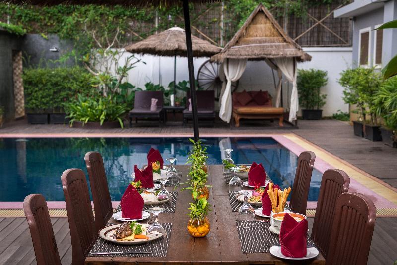 Wheel Garden Hotel 3*