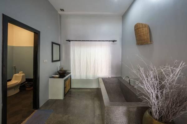 Angkor Magic Tree Boutique Siem Reap