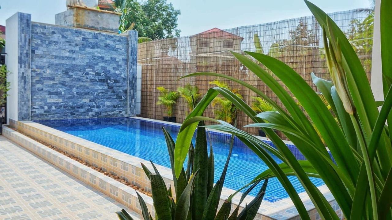 Albergue 333 *