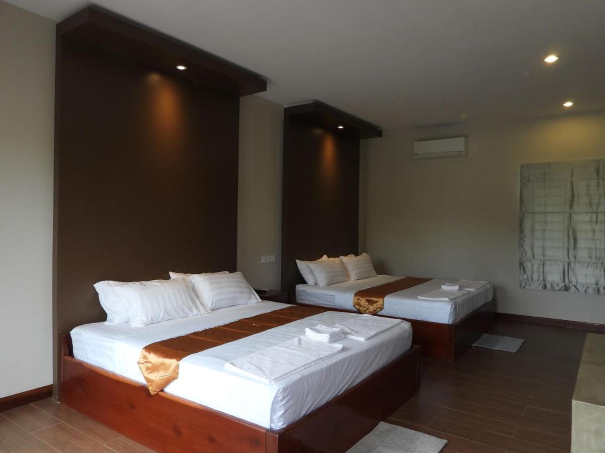 Thanouk Angkor ថានុវីឡាអង្គរ 3*