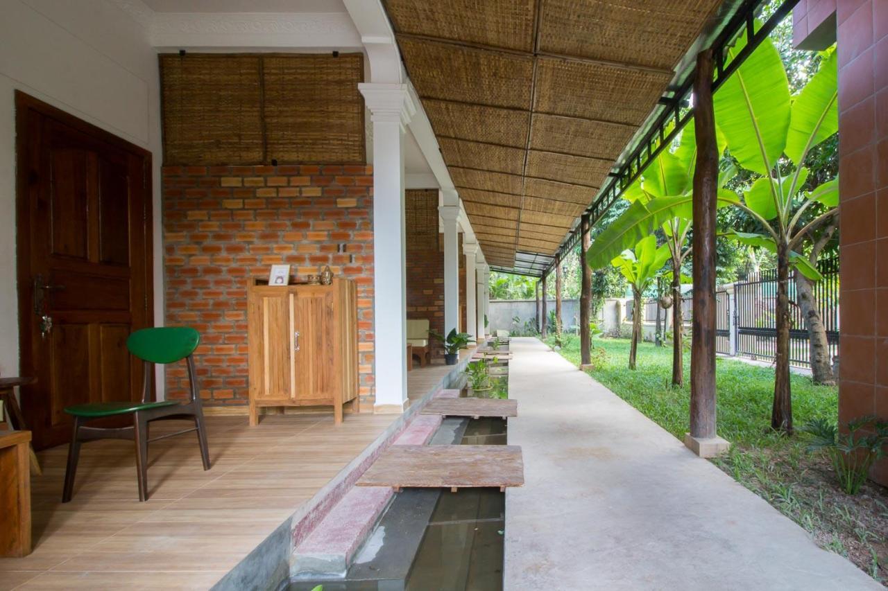 Angkor Dino Siem Reap
