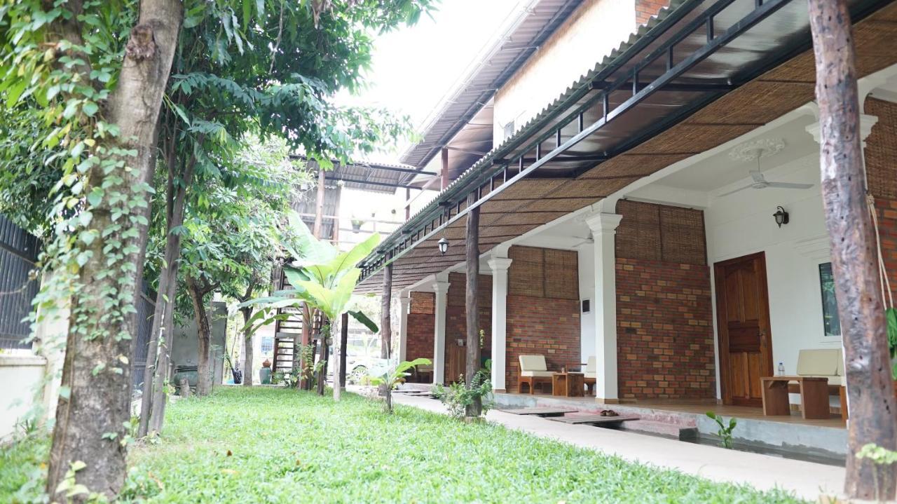 Angkor Dino Siem Reap