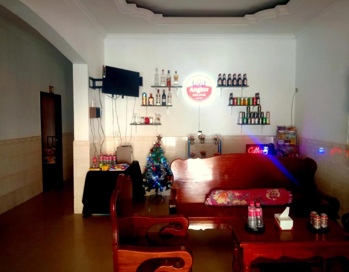 The Crocodile Guest house 2*