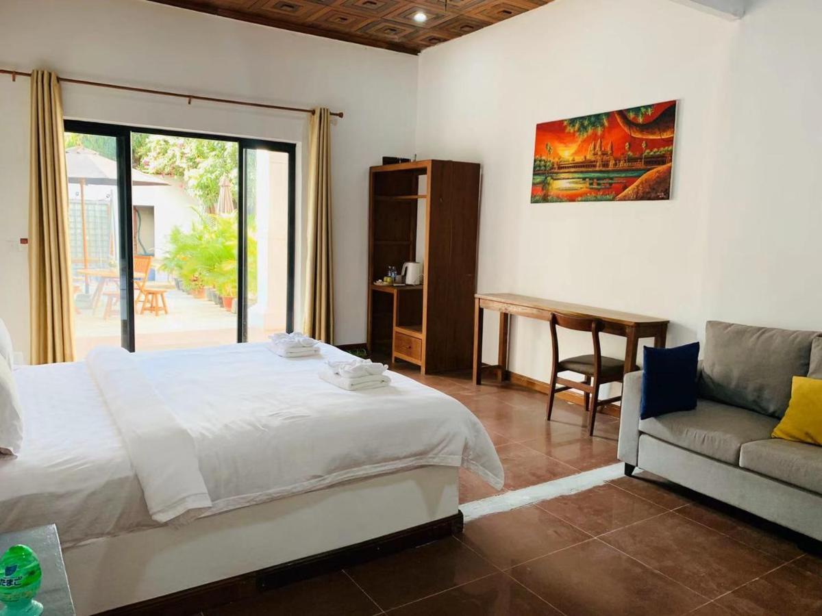 Pineapple Hostel