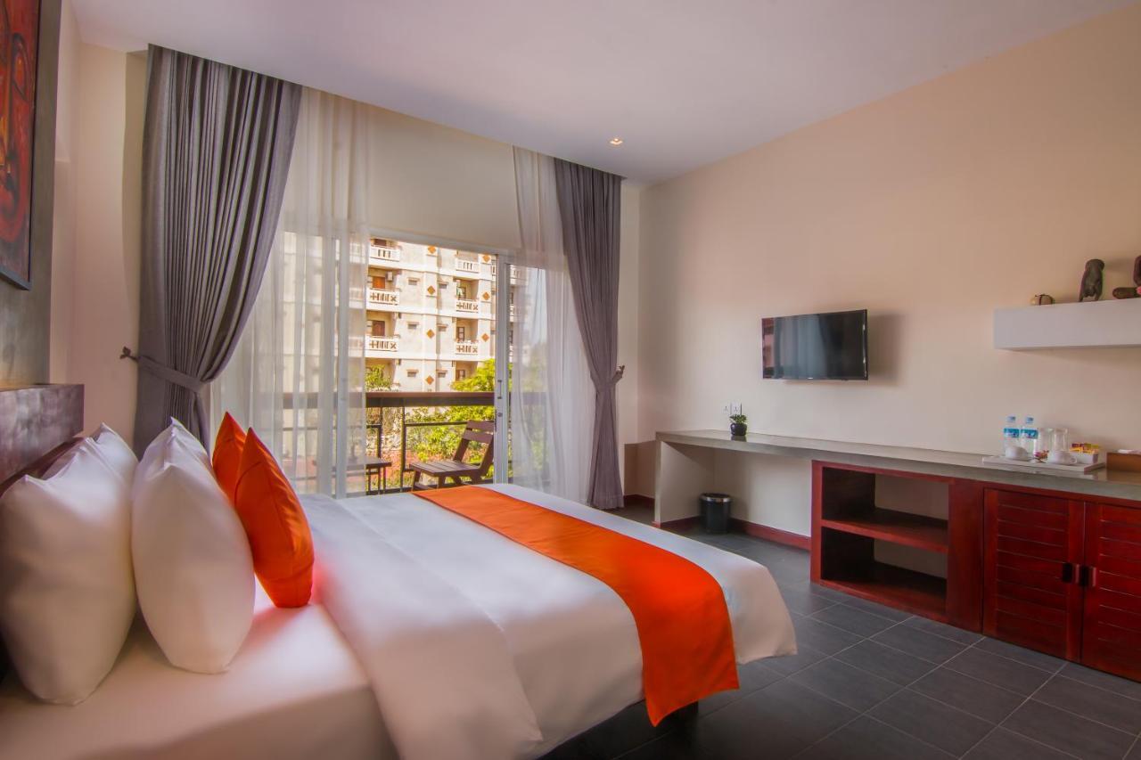 Hotel Coolland & 3*