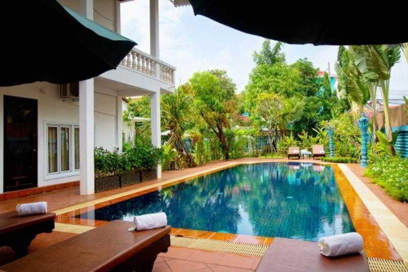 The Frangipani Garden & 3*