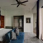 Theary\'S Luxury Villa