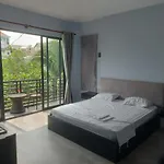 The Garden Deluxe Home Stay