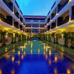 New Riverside Hotel