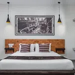 Green Home - Four Bedrooms Near Angkor Wat