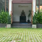 Uma Residence