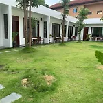 Uma Residence