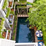 Bayon Modern Residence