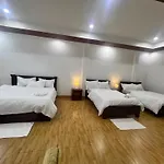 The Leaf Hotel Sr