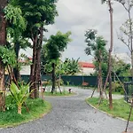 Commune At Rose Apple Square