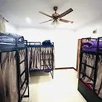 Platinum Haven Hostel & Gardens