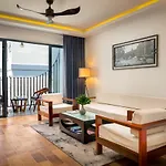 The Thirdfold Residence