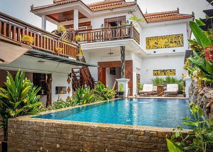 Antonios Villa Hotel